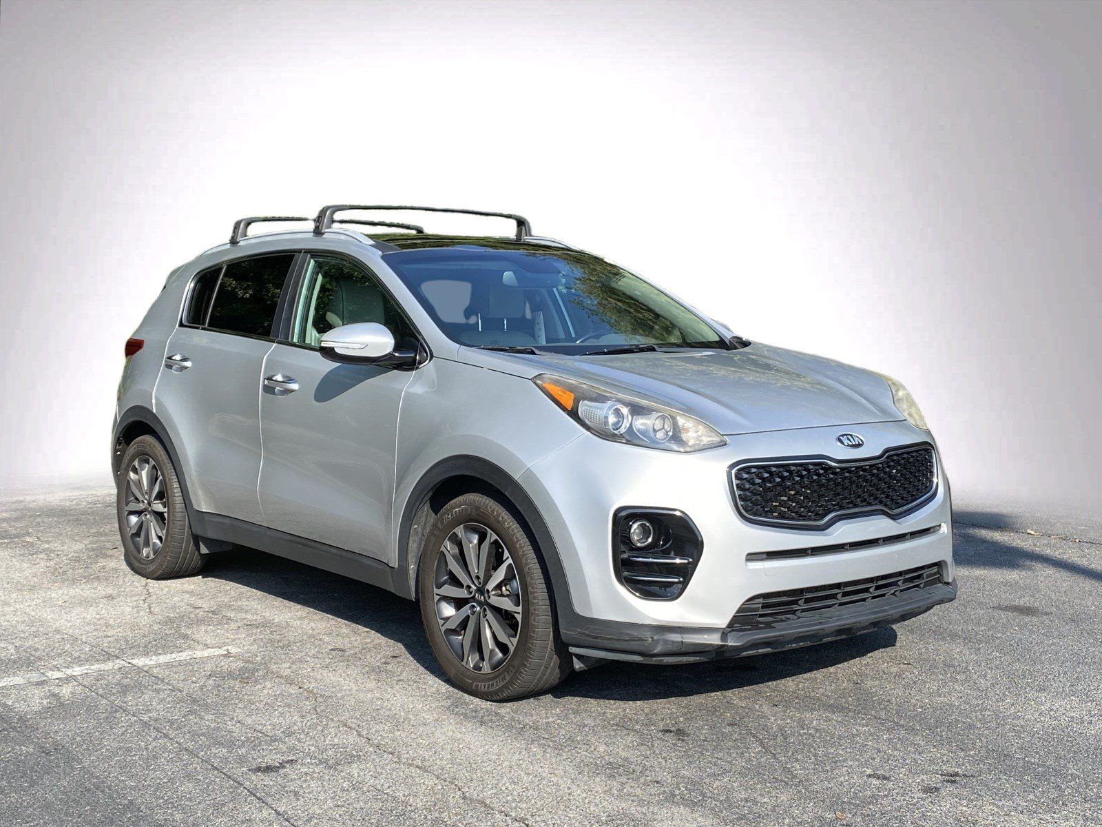 Used 2017 Kia Sportage EX w/ EX Premium Package FWD image 2