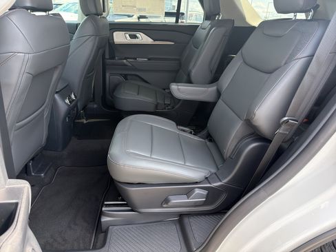 New 2026 Ford Explorer Active w/ Active Comfort Package RWD image 26