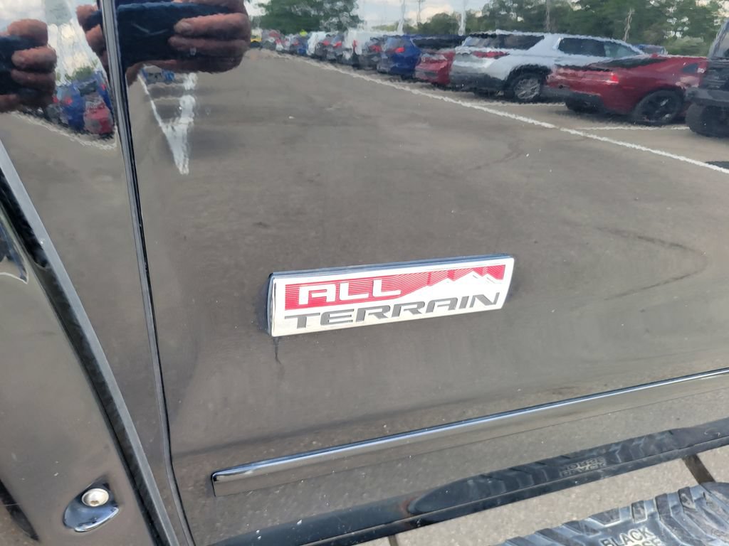 Used 2017 GMC Sierra 1500 SLT w/ All Terrain Package AWD/4WD image 13