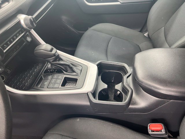 Used 2019 Toyota RAV4 LE w/ Carpet Mat Package AWD/4WD image 15
