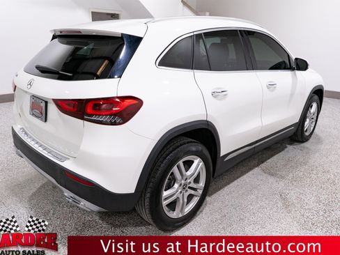 Used 2023 Mercedes-Benz GLA 250 w/ Premium Package image 5