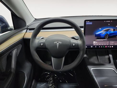 Used 2023 Tesla Model Y Long Range AWD/4WD image 12