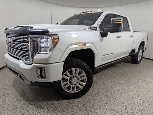 Used 2023 GMC Sierra 2500 Denali w/ Denali Ultimate Package image 16