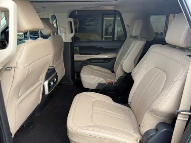 Used 2023 Ford Expedition Max Limited AWD/4WD image 11