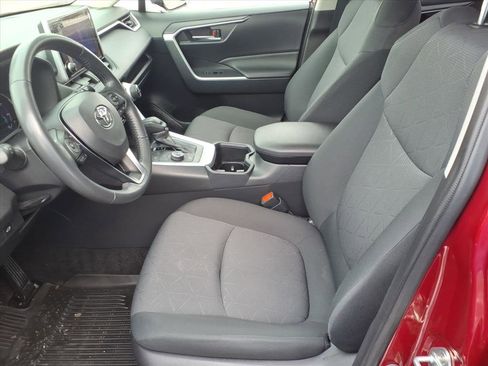Used 2024 Toyota RAV4 XLE image 6