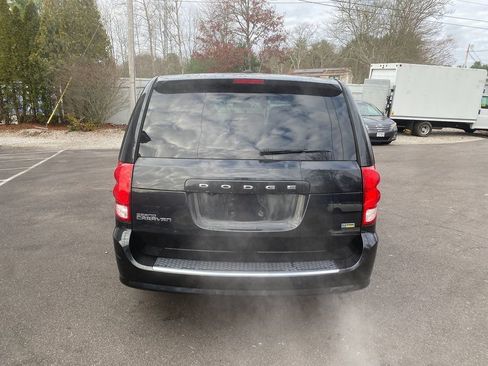 Used 2017 Dodge Grand Caravan SE w/ Power Window Group image 6