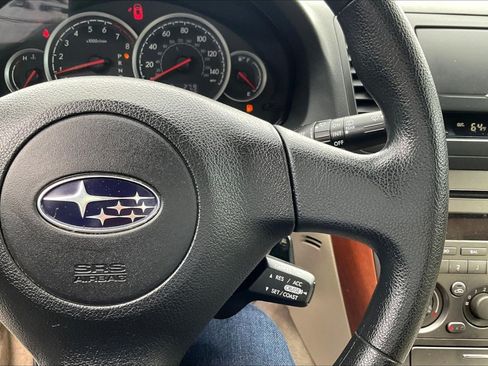 Used 2006 Subaru Outback 2.5i AWD/4WD image 12