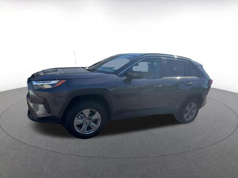 Used 2025 Toyota RAV4 LE image 8