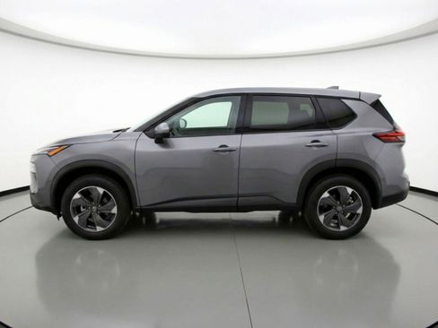 Used 2025 Nissan Rogue SV image 5