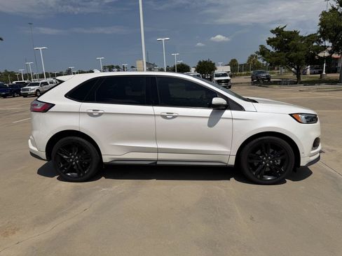 Used 2019 Ford Edge ST w/ Equipment Group 401A AWD/4WD image 3