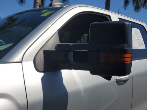 Used 2015 Chevrolet Silverado 2500 LT w/ LT Convenience Package image 12