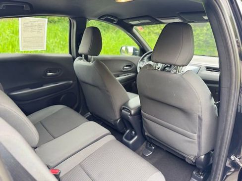 Used 2019 Honda HR-V Sport image 16