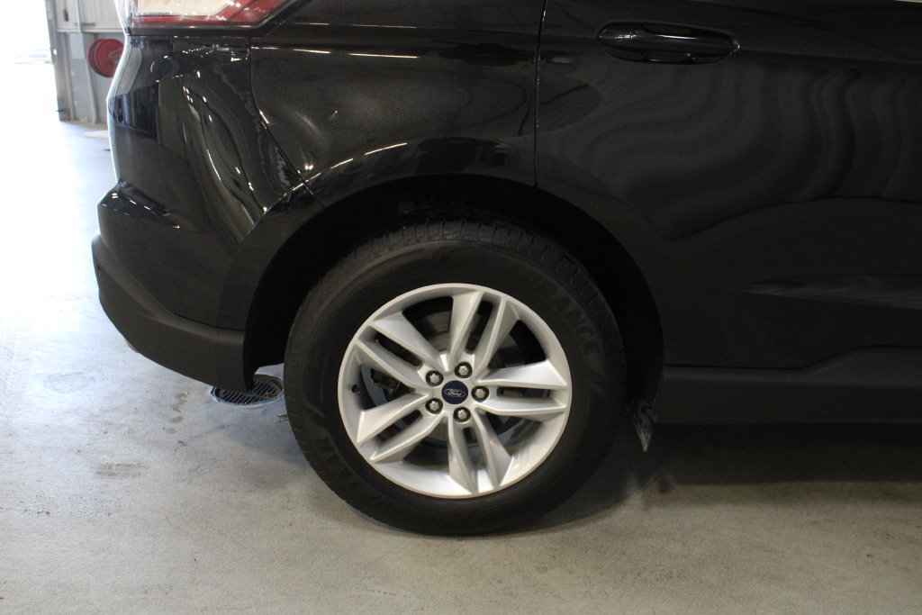 Used 2015 Ford Edge SEL w/ Equipment Group 201A AWD/4WD image 27