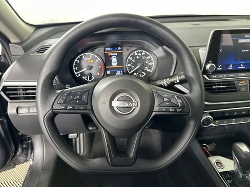 Certified 2025 Nissan Altima 2.5 S image 14