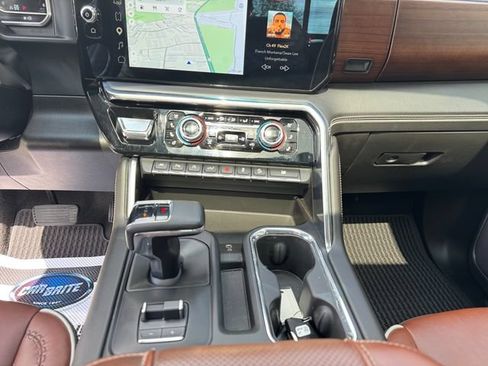 Used 2024 GMC Sierra 1500 Denali Ultimate AWD/4WD image 12