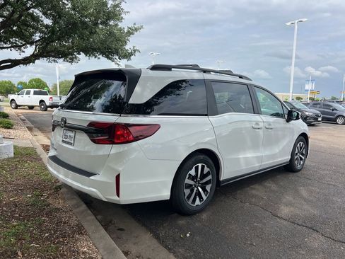 New 2026 Honda Odyssey EX-L image 6