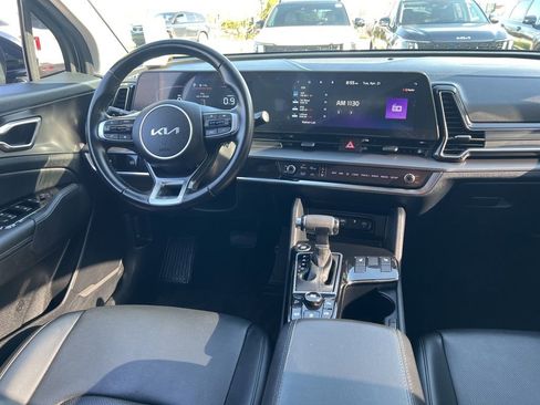 Used 2023 Kia Sportage EX image 16