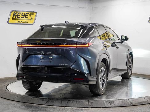 Used 2024 Lexus RZ 300e Premium w/ Accessory Package (Z1) FWD image 4