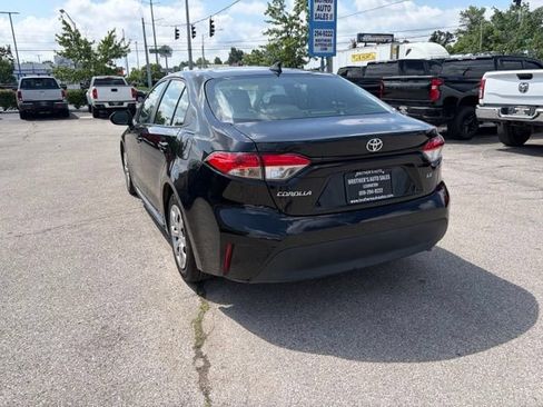 Used 2025 Toyota Corolla LE FWD image 5