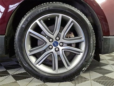 Used 2019 Ford Edge Titanium w/ Cold Weather Package image 11