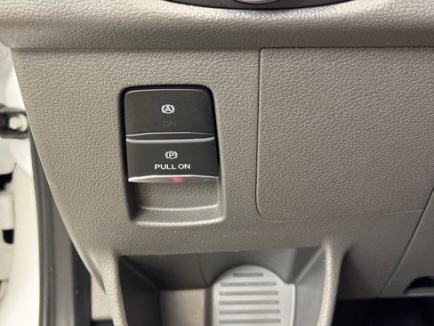 Used 2023 Ford Transit 350 XLT RWD image 31