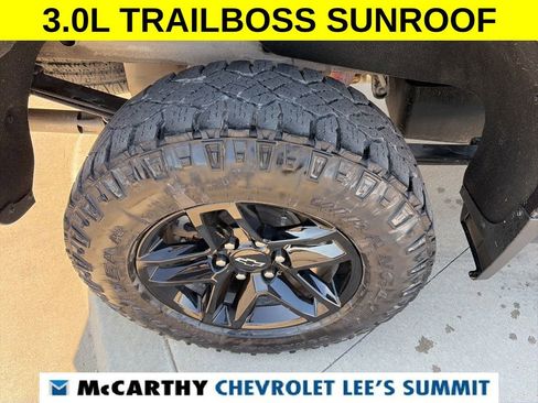 Used 2022 Chevrolet Silverado 1500 LT Trail Boss w/ LT Trail Boss Premium Package image 21