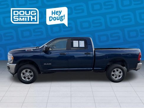 Used 2024 RAM 2500 Big Horn w/ Safety Group AWD/4WD image 2