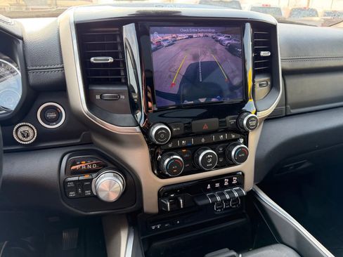Used 2019 RAM 1500 Laramie AWD/4WD image 14