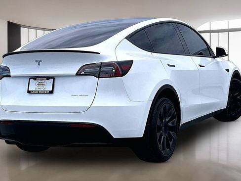 Used 2023 Tesla Model Y Long Range AWD/4WD image 6