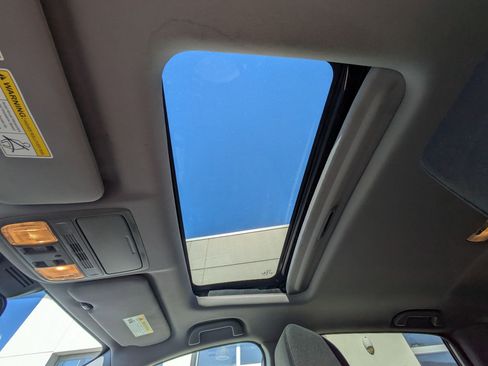 Used 2019 Honda CR-V EX image 17