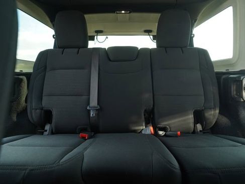 Used 2021 Jeep Wrangler Unlimited Sport image 33