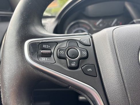 Used 2016 Buick Regal Premium image 33