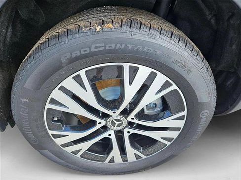 New 2025 Mercedes-Benz GLA 250 image 9