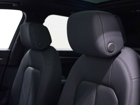 Used 2023 Audi Q3 2.0T Premium image 18