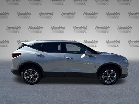 Used 2025 Chevrolet Blazer LT AWD/4WD image 10