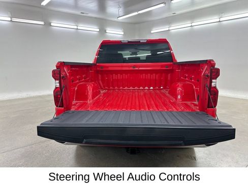 Used 2023 Chevrolet Silverado 1500 LT AWD/4WD image 19