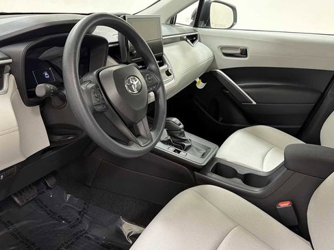 New 2026 Toyota Corolla Cross L image 12
