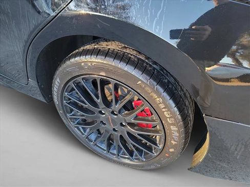 Used 2024 Toyota Camry SE image 11