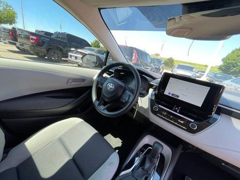 Used 2024 Toyota Corolla LE FWD image 6