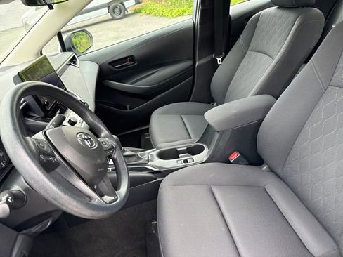 Used 2024 Toyota Corolla LE FWD image 11