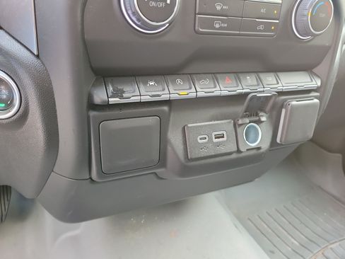 Used 2024 Chevrolet Silverado 1500 Custom w/ Turbomax Blackout Package RWD image 19