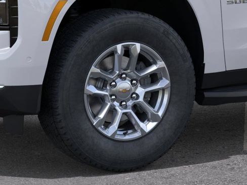 New 2026 Chevrolet Suburban LS RWD image 9