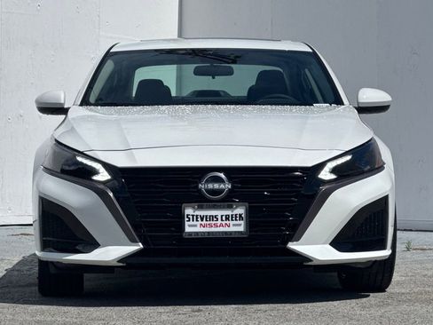 New 2026 Nissan Altima 2.5 SV FWD image 2