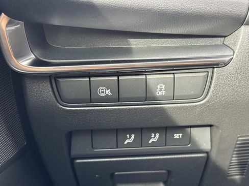 Certified 2025 MAZDA MAZDA3 s image 19