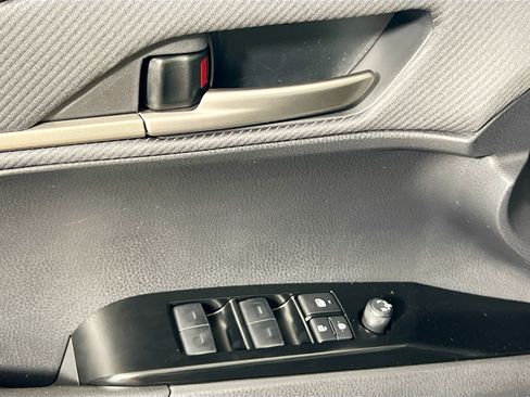 Used 2026 Toyota Camry SE FWD image 16