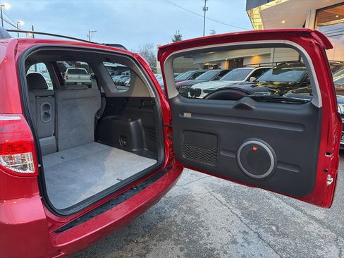 Used 2007 Toyota RAV4 Limited image 7