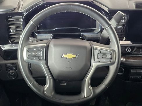 Used 2025 Chevrolet Silverado 1500 LT AWD/4WD image 23