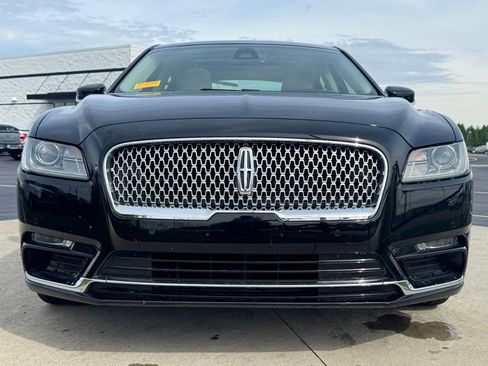 Used 2017 Lincoln Continental Select w/ Climate Package FWD image 2
