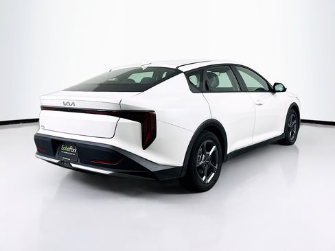 Used 2025 Kia K4 FWD image 9