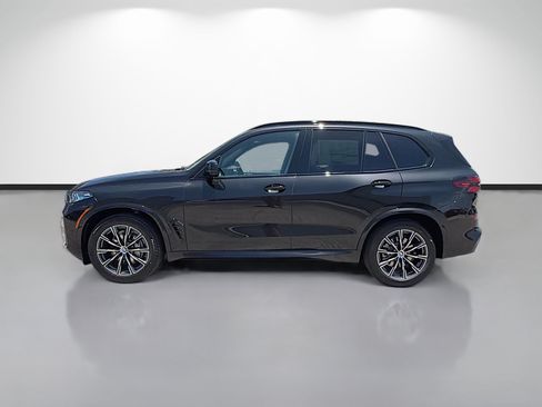 New 2026 BMW X5 xDrive40i w/ M Sport Package AWD/4WD image 6